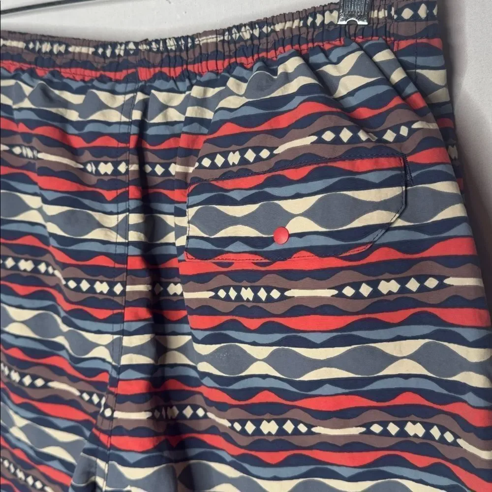 Patagonia Lined Baggies Aztec Patterned Swim Shorts. Size Small.